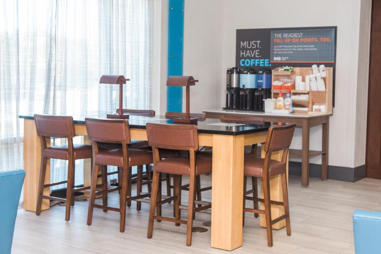 Holiday Inn Express Hotel & Suites Columbia-Fort Jackson By Ihg Exteriér fotografie