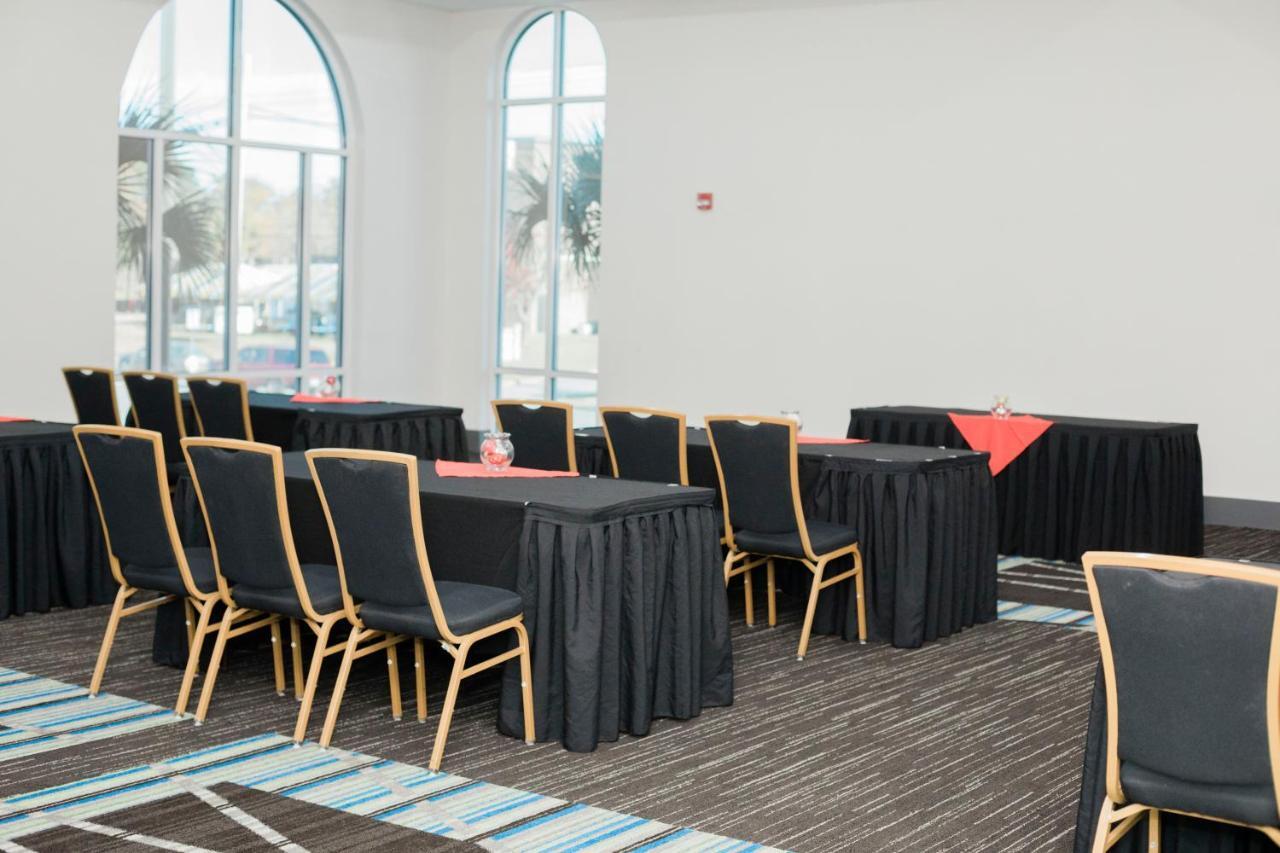 Holiday Inn Express Hotel & Suites Columbia-Fort Jackson By Ihg Exteriér fotografie